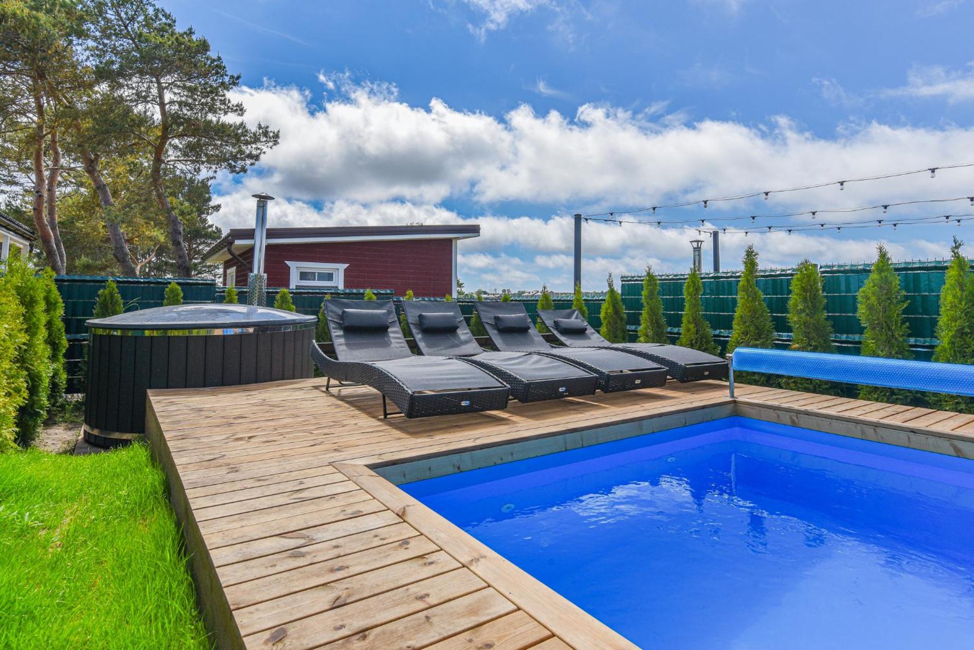 Dream House With Private Swimming Pool, Hot Tub And Sauna Palanga