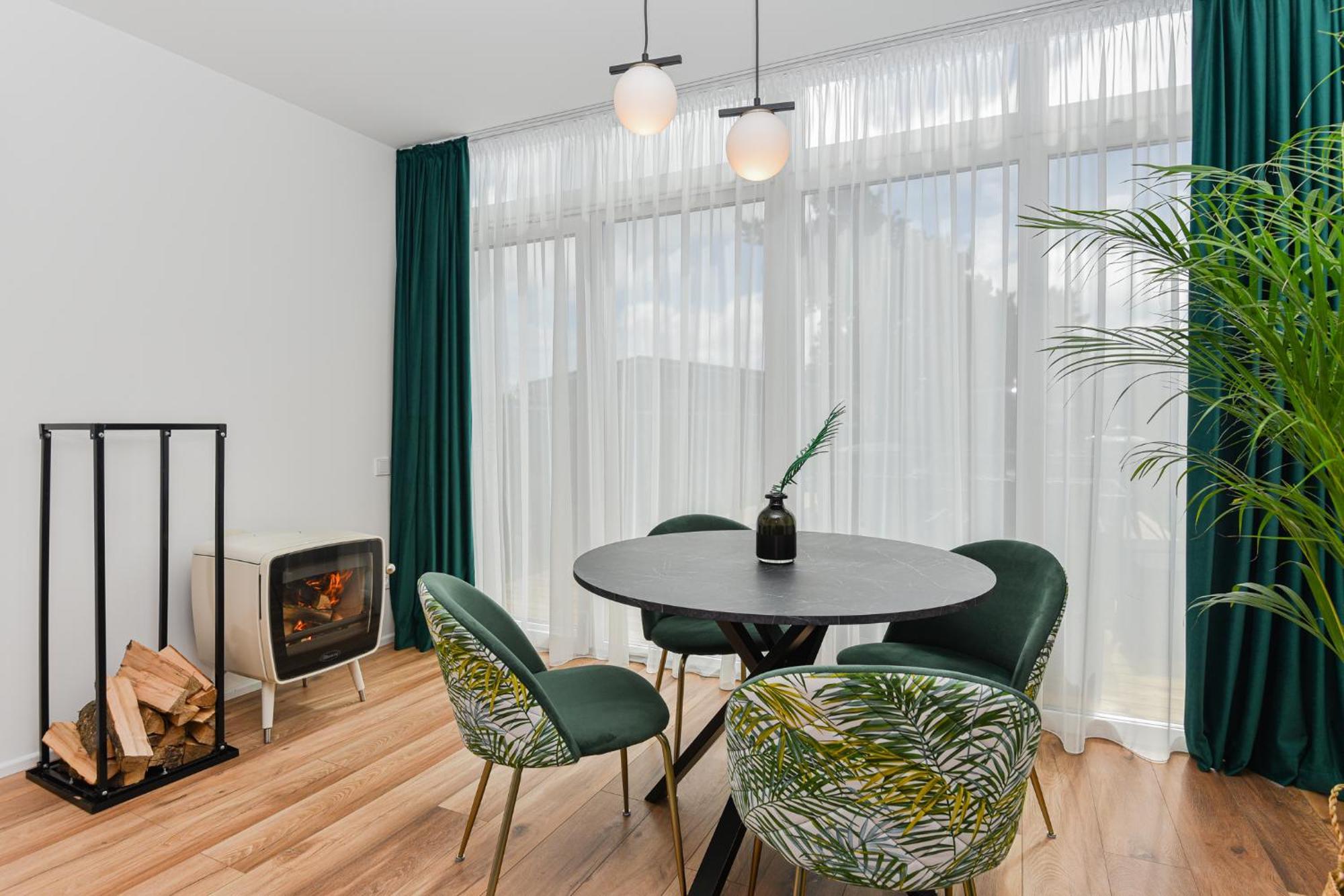 Dream House With Private Swimming Pool, Hot Tub And Sauna Palanga